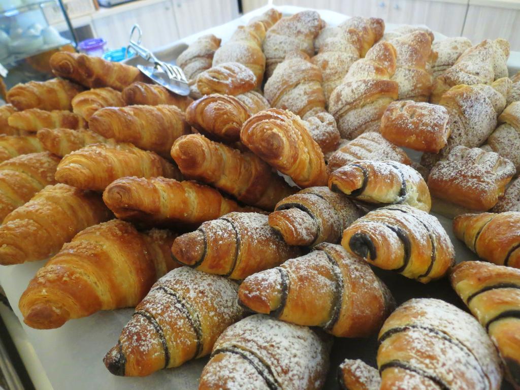 Hotel Eden Cinquale Εξωτερικό φωτογραφία