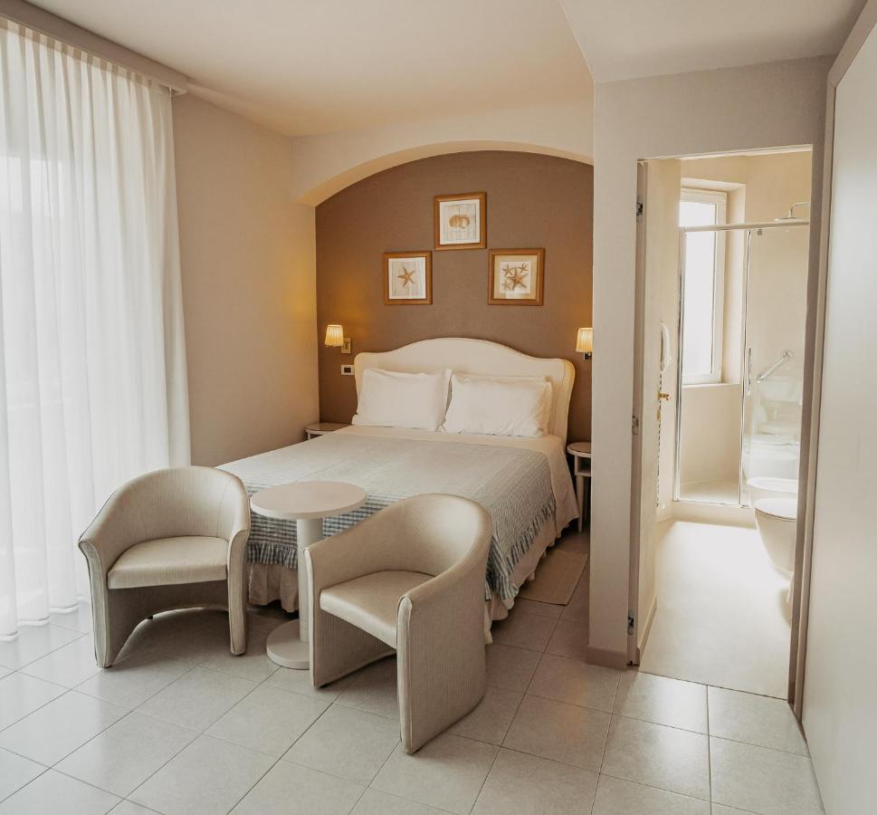 Hotel Eden Cinquale Εξωτερικό φωτογραφία