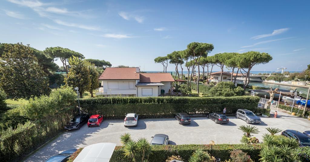 Hotel Eden Cinquale Εξωτερικό φωτογραφία