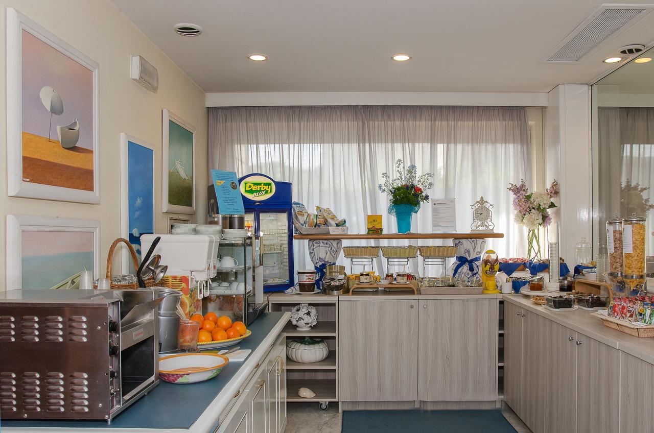 Hotel Eden Cinquale Εξωτερικό φωτογραφία